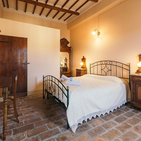 A Palazzo Bed & Breakfast Pergola Bagian luar foto
