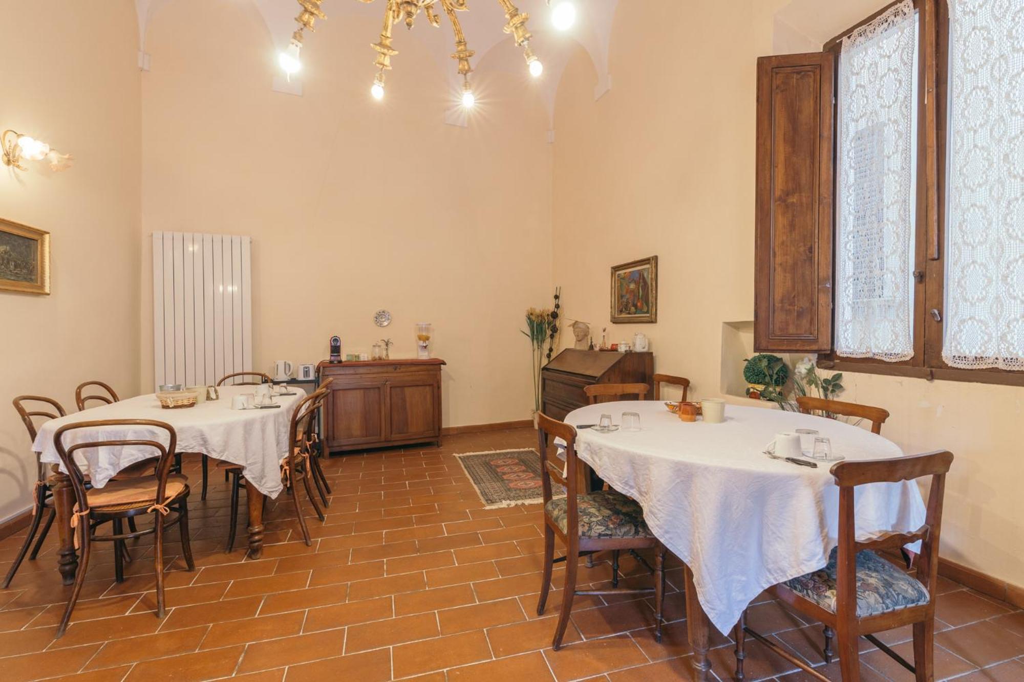 A Palazzo Bed & Breakfast Pergola Bagian luar foto