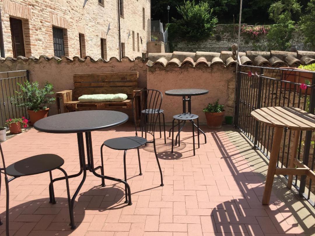 A Palazzo Bed & Breakfast Pergola Bagian luar foto
