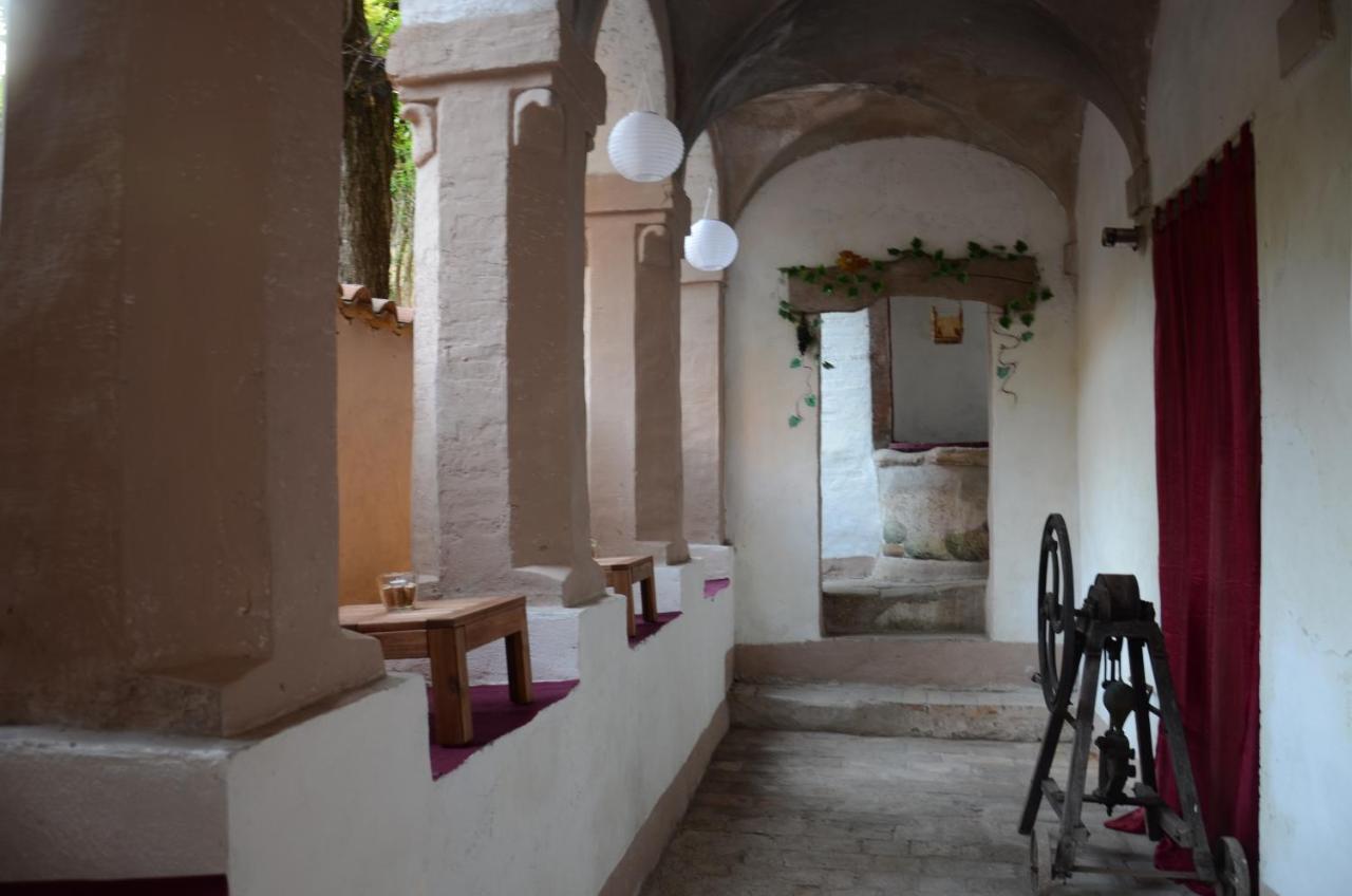 A Palazzo Bed & Breakfast Pergola Bagian luar foto
